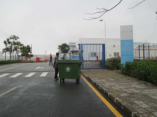 欣方圳環衛垃圾車清潔珠海城市街道